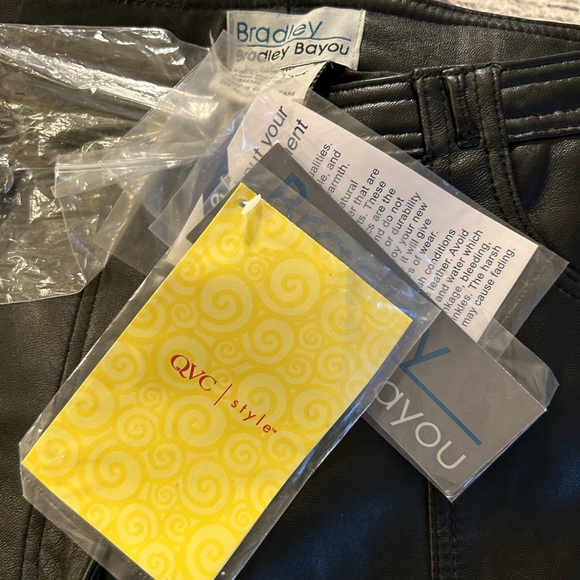 BRADLEY BRADLEY BAYOU BLACK LEATHER WOMAN PANTS WITH SILVER TONE CHAINS 20W - Picture 9 of 13